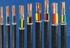 安徽華強(qiáng)電纜召開光伏電纜生產(chǎn)專項(xiàng)會(huì)議，聚力新能源賽道發(fā)展